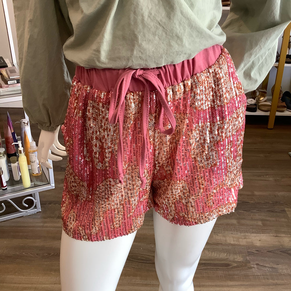 Size L Grace+Emma Shorts