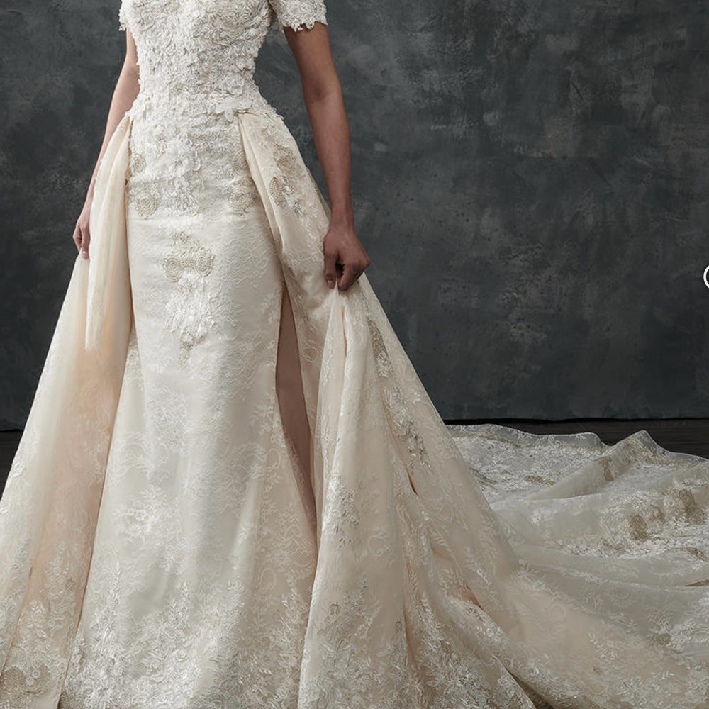 
                      
                        Size 12 LO'ADORO Wedding Dress
                      
                    