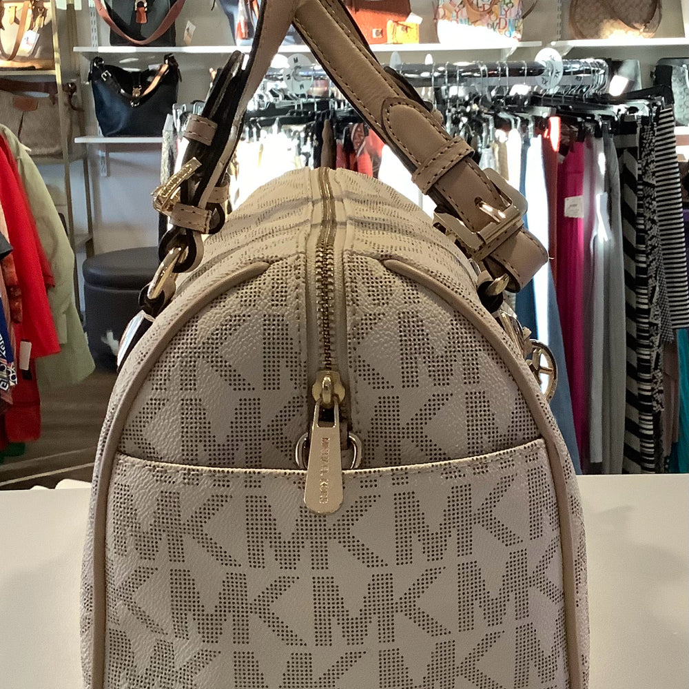 
                      
                        Michael Kors Grayson
                      
                    