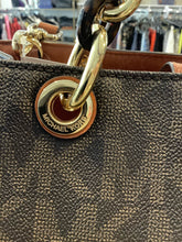 Load image into Gallery viewer, Michael Kors Cynthia Signature Handbag