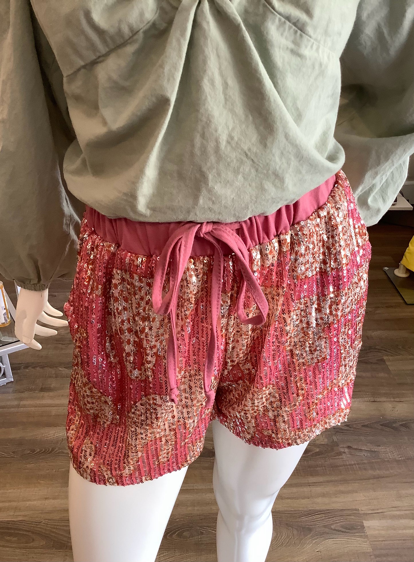 Size L Grace+Emma Shorts