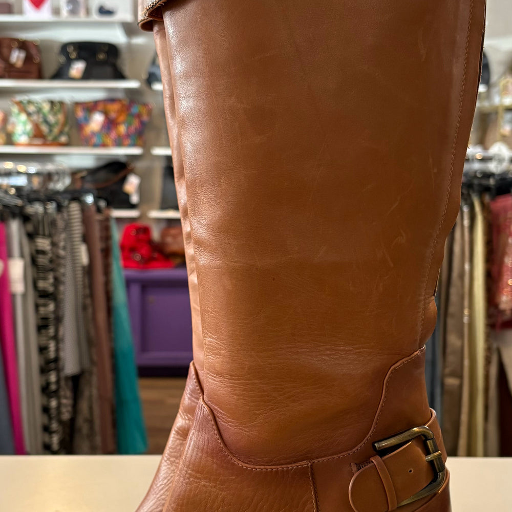 
                      
                        10M Vince Camuto Boots
                      
                    