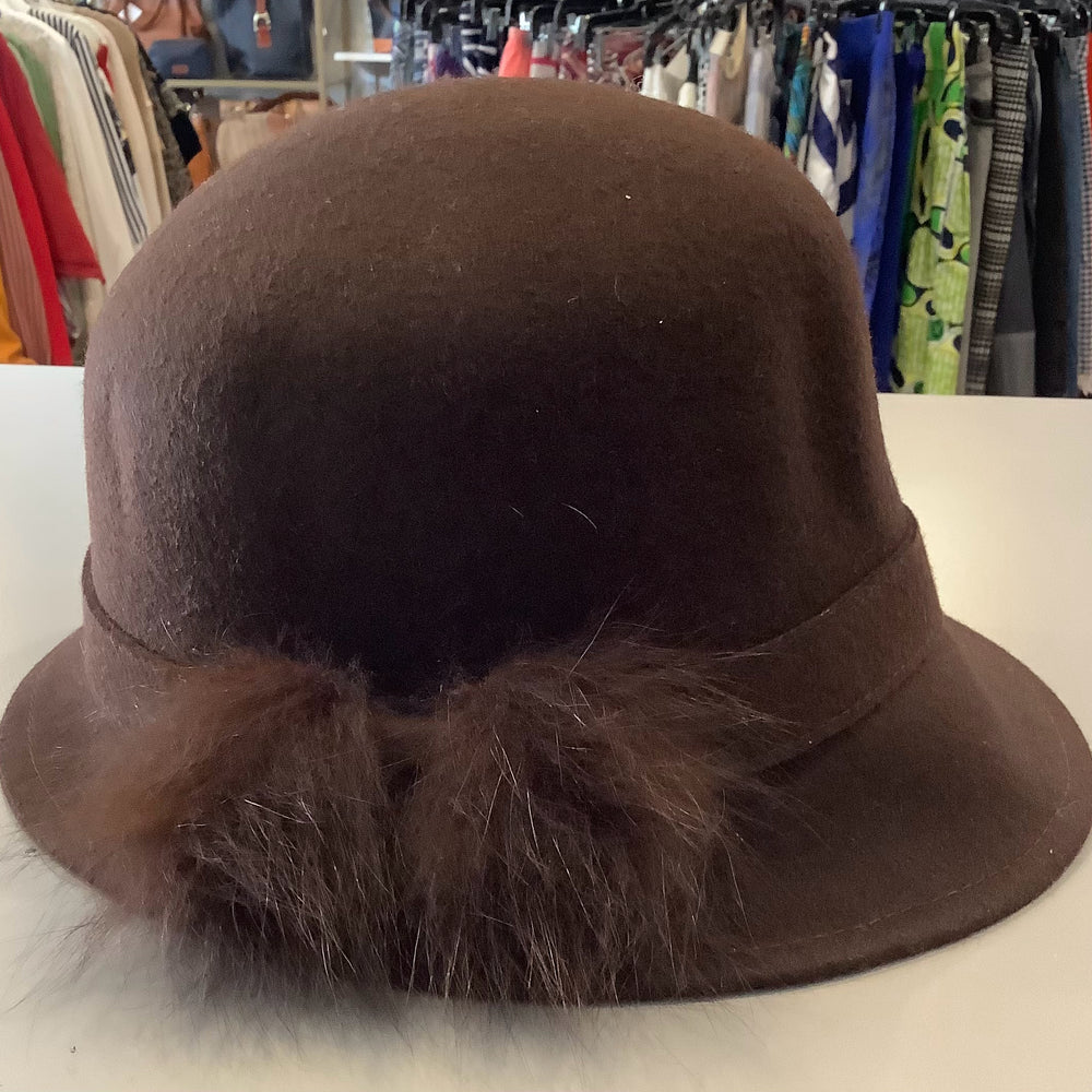 
                      
                        100% Wool Hat
                      
                    