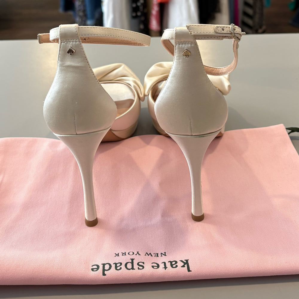 
                      
                        8.5B Kate Spade Heels
                      
                    