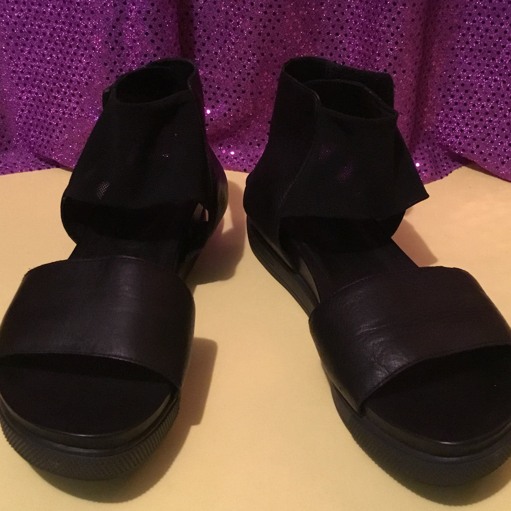 
                      
                        Eileen Fisher Spree Sandals
                      
                    