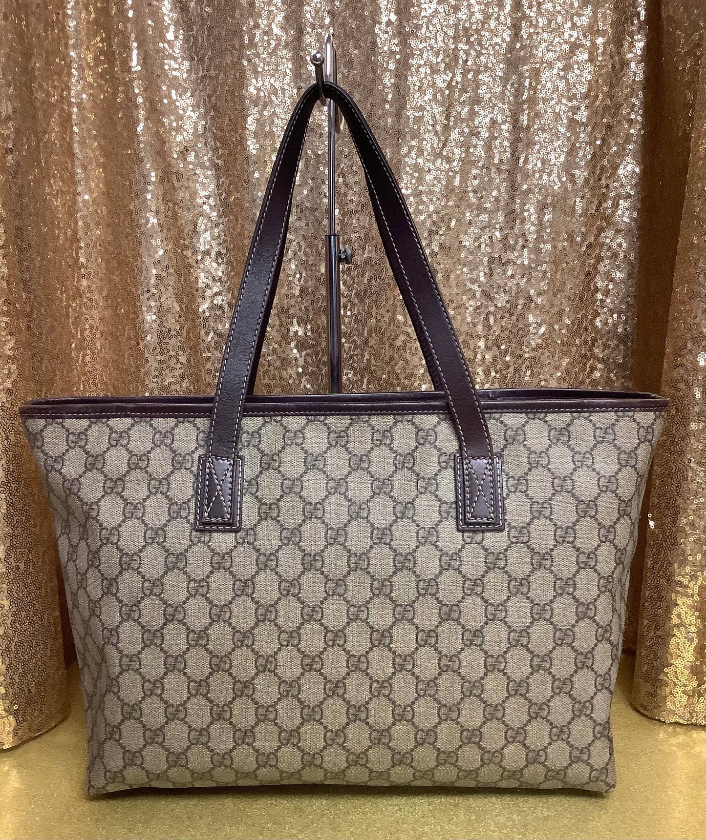 Gucci Signature Tote